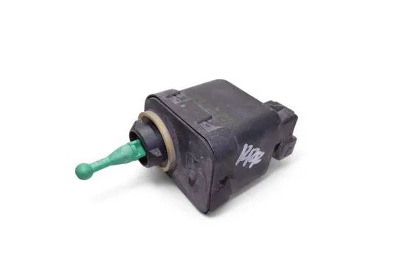 Headlight level adjustment motor