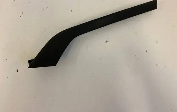 Audi Q7 4M Front door trim (molding) 4M0867410L