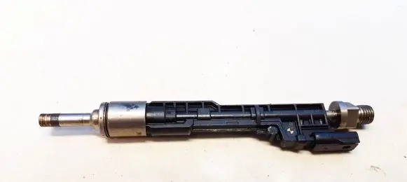 BMW 4 F32 F33 Fuel injector 0261500172 1501311906