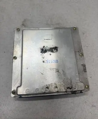 Mercedes-Benz Sprinter W901 W902 W903 W904 Engine control unit/module A0001536179 0281010921