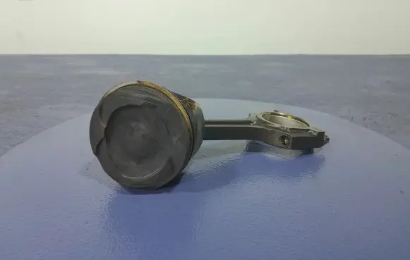 Ford Kuga II Piston 