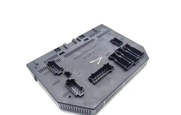 Mercedes-Benz CLS C219 Other control units/modules A2219007102 3OS10024620 A2115452816