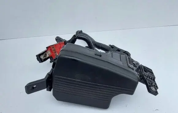 Mazda CX-5 Relay mounting block 