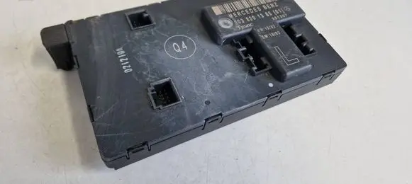 Mercedes-Benz E W211 Door control unit/module 2038201385 351307