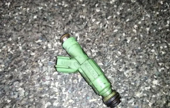Fuel injectors set
