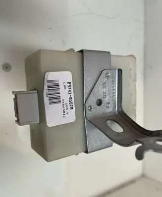 Toyota Avensis T250 Door control unit/module 8974105070