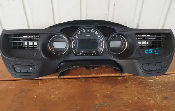 Citroen C5 Speedometer (instrument cluster) 9665560480