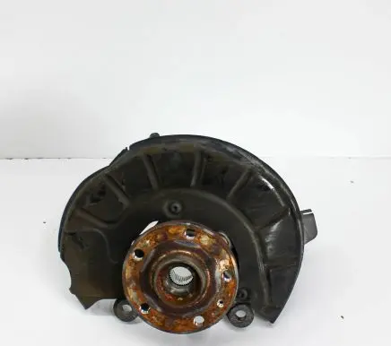 Audi Q3 8U Front wheel hub