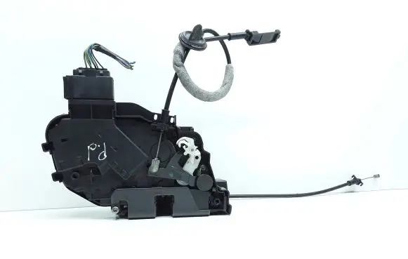 Volvo V70 Front door lock 31253666