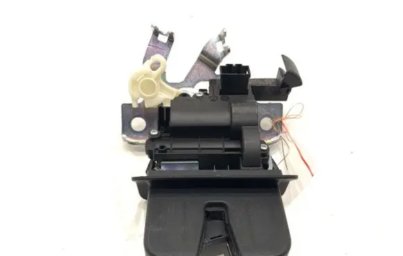 Audi A4 S4 B9 8W Tailgate exterior lock 8W0827503