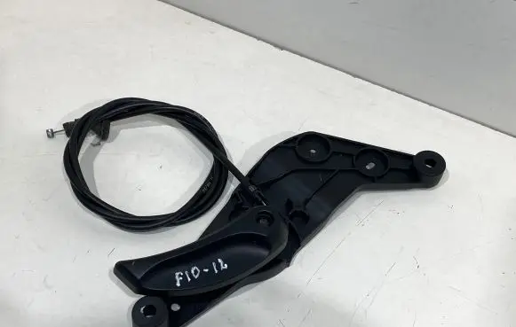 BMW 5 F10 F11 Engine bonnet (hood) release handle 9114002