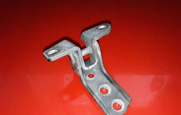 Mitsubishi Pajero Front door upper hinge NOCODE
