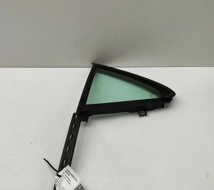 Toyota Yaris Cross Rear vent window glass 680120D011