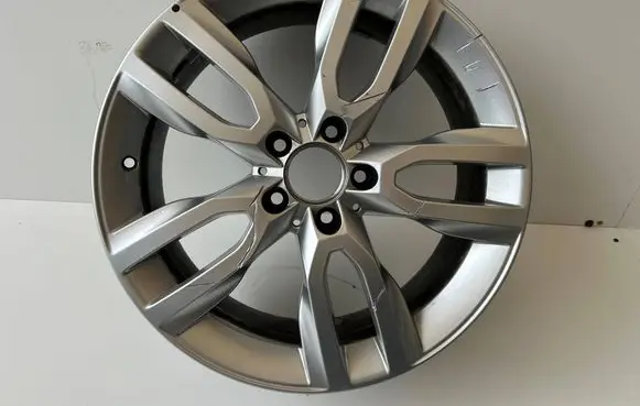 Mercedes-Benz GLA W156 X156 R18 alloy rim A1564010200