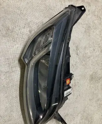 Peugeot Boxer Headlight/headlamp 1375099080