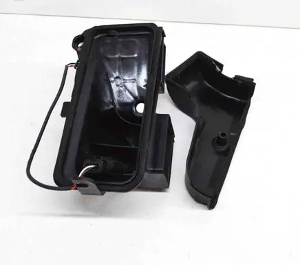 Jaguar F-Pace Hybrid/electric vehicle battery fan M8A210C826BD