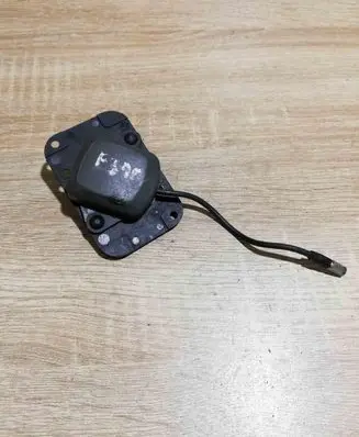 BMW 5 E39 Aerial antenna amplifier 8360725