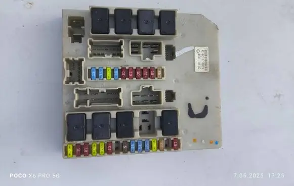 Renault Clio III BSM Control unit 456181C R6C133073