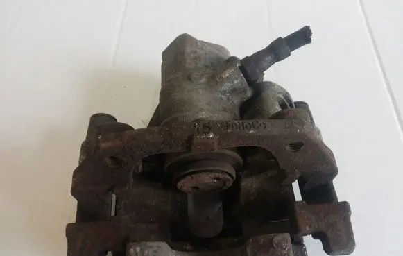 Mazda 3 I Rear brake caliper