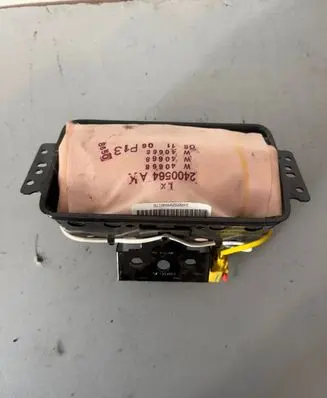 Chrysler 300 - 300C Passenger airbag P04649118AH TPAJ03196B3131