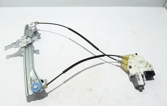 Renault Latitude (L70) Rear window lifting mechanism without motor 827200009R