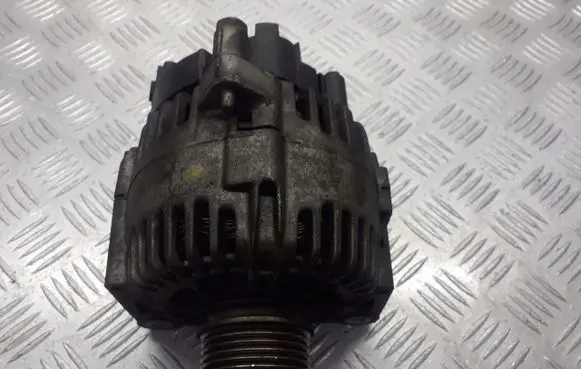 Nissan Note (E11) Generator/alternator 8200667608A
