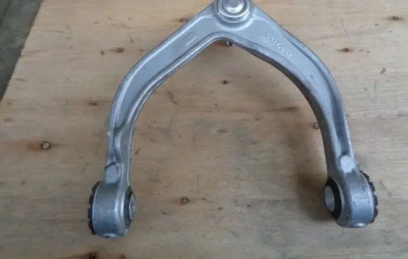 Volvo XC90 Front upper control arm/wishbone K202209