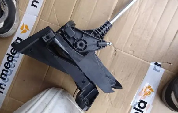 Ford Fiesta Gear selector/shifter in gearbox XXXXXXXXXXXX