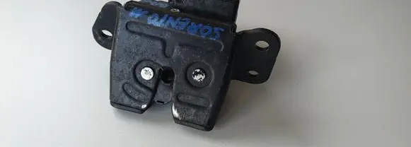 KIA Sorento Tailgate/trunk/boot lock/catch/latch