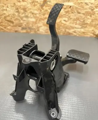 Volkswagen e-Golf Pedal assembly 5Q1723058BN 090318 5Q1723058B