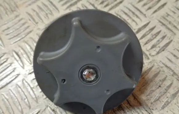 Nissan Note (E12) Spare wheel bolt 