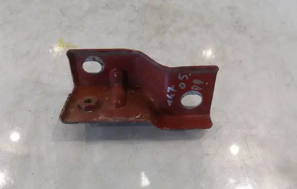 Alfa Romeo 147 Fender mounting bracket