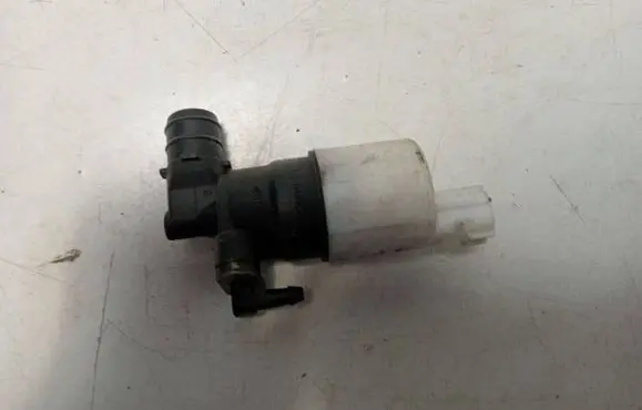 Jaguar XF X260 Windscreen/windshield washer pump BK2117K624BA AV6117K624AA