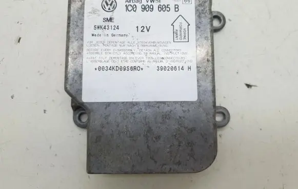 Volkswagen PASSAT B5 Airbag control unit/module 1CQ909605B