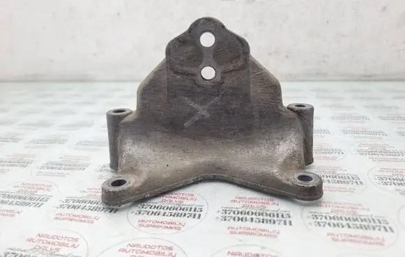 Audi Q7 4L Gearbox mounting bracket 7L0399649D