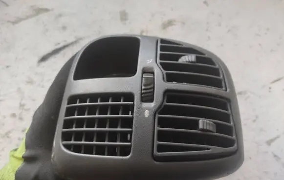 Peugeot Boxer Dashboard side air vent grill/cover trim LS130