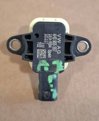 Audi A7 S7 4G Airbag deployment crash/impact sensor 4H0955557
