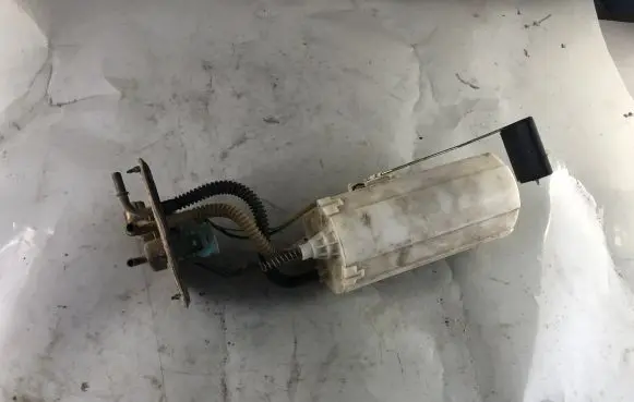 KIA Sorento Fuel level sensor 