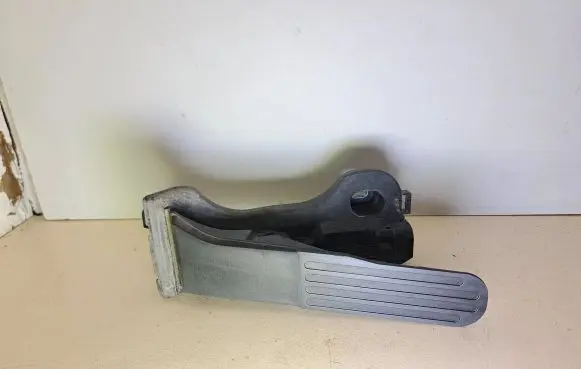 Volkswagen Golf VI Accelerator throttle pedal 1K1721503AA 6PV01049850 6PV010498