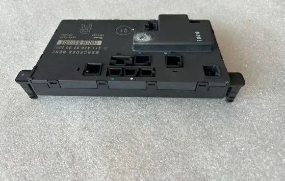 Mercedes-Benz E W211 Door control unit/module A2118208285 2118208285