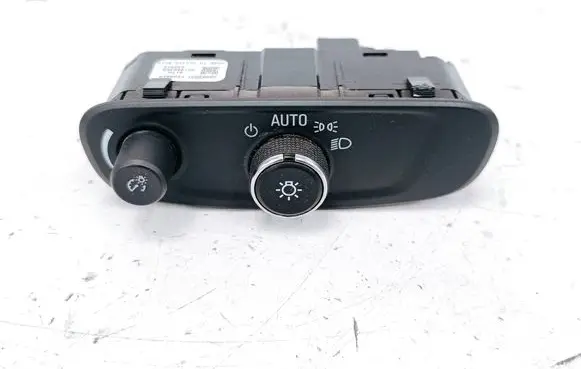 Chevrolet Volt II Light switch 22992801