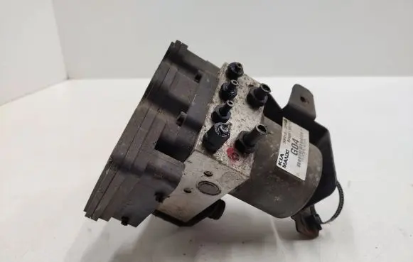 KIA Sorento ABS Pump 589102P900 1399318