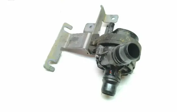 Opel Astra L Water pump 9823813380 0392023422