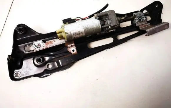 Mercedes-Benz S W220 Seat adjustment motor a2208204942 0130002580