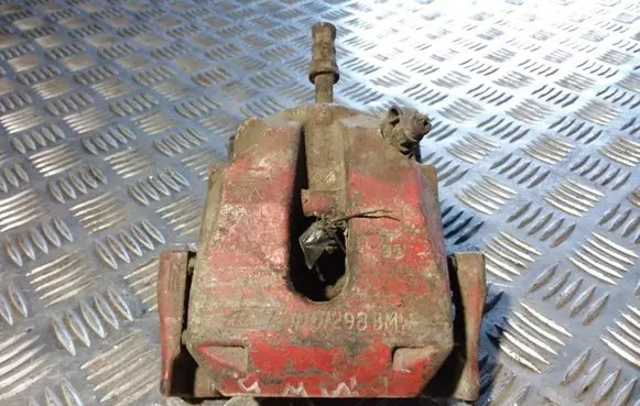 BMW 5 E39 Rear brake caliper 4010298