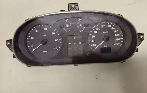 Renault Megane I Speedometer (instrument cluster) P8200071820