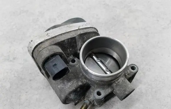 Mini One - Cooper R50 - 53 Throttle body valve 7509043-01