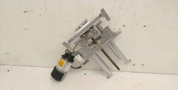 BMW 7 E38 Seat adjustment motor 8352201 2892195138X 8150894
