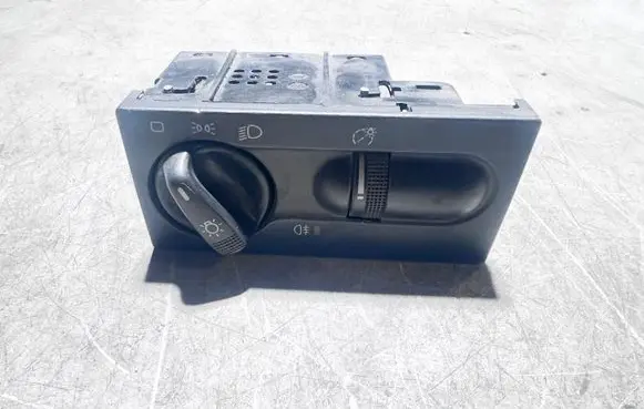 Volkswagen Multivan T4 Light switch 7D0941531M