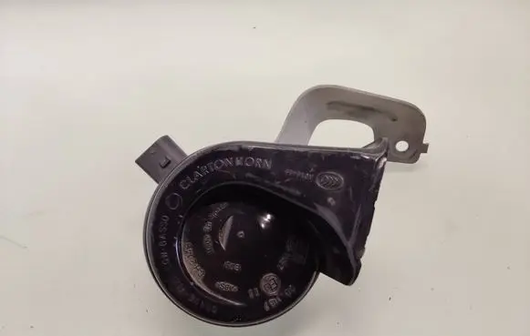 BMW 5 G30 G31 G38 Horn signal 7404430 0080402013 100718